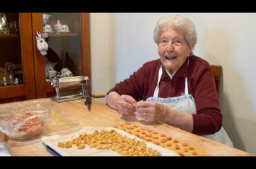 Pasta Grannies meets 97 year old Albertina from Bologna