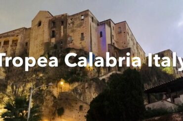 TROPEA CALABRIA ITALY ANCIENT CLIFFTOP KINGDOM & BEACHES BELOW