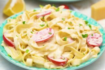 One Pan Garlic Parmesan Pasta - Food | Cook | Cooking - One-Pot