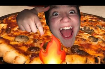 How To Make A HOMEMADE PIZZA!