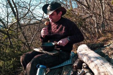 Bushcraft cooking: A new recipe from north Italy (Canederli)