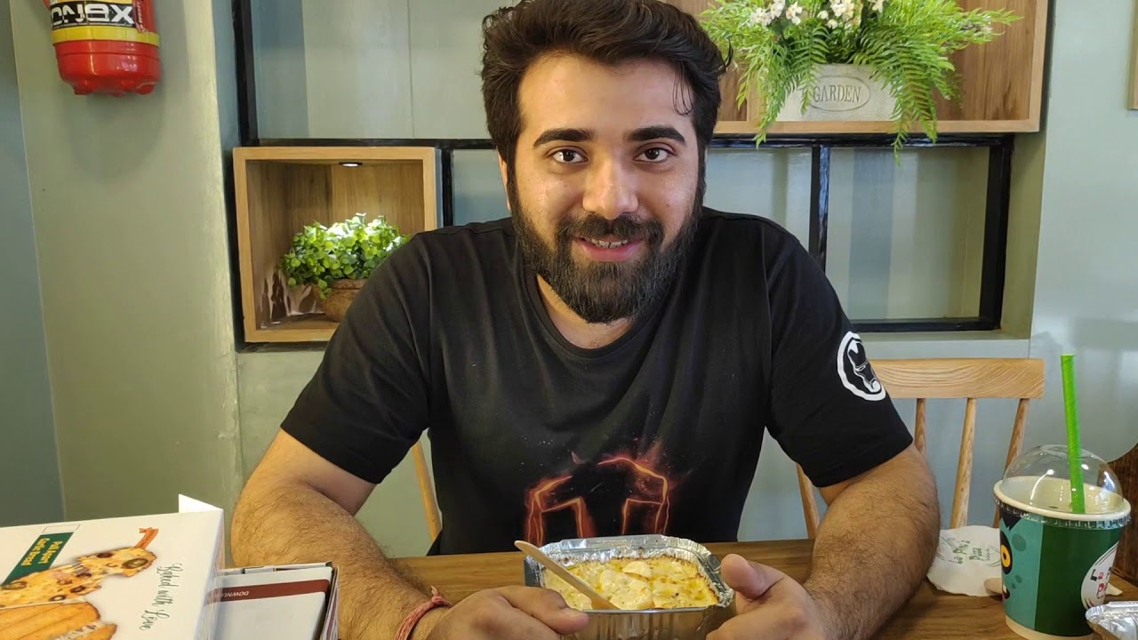 La Pino'z Pizza Malad | Paneer butter masala pizza | Peri peri pizza | Cheese garlic bread | Sides La Pino'z Pizza Malad | Paneer butter masala pizza | Peri peri pizza | Cheese garlic bread | Sides