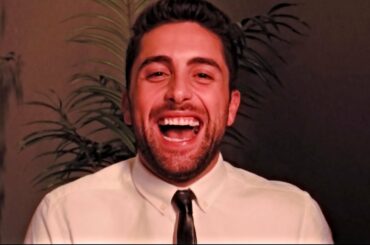 Get Serious With Ricky - Italian Restaurant - Click - Immersive Music Video - Tom Goss