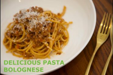 How To Make Bolognese Sauce {Easy & Classic Authentic Italian Food}