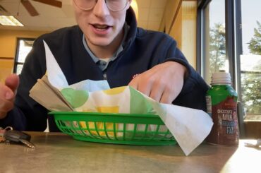 Spicy Italian Sub from Subway Food Review! (IN RESTAURANT)