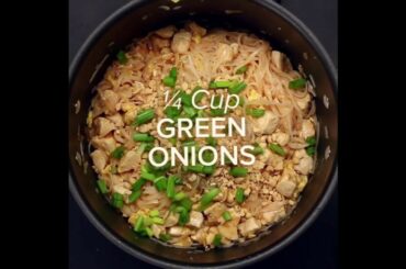 Cook | Cooking - One-Pot Pad Thai - Chicken Alfredo - One-Pot Smoky Bacon Mac and Cheese