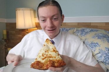 Is Papa John's Extra Cheesy Alfredo Pizza TOO Cheesy?