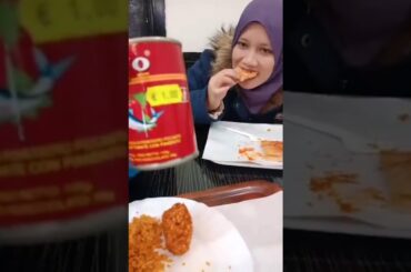 Eating In Rome | Is PIZZA better than NASI ?