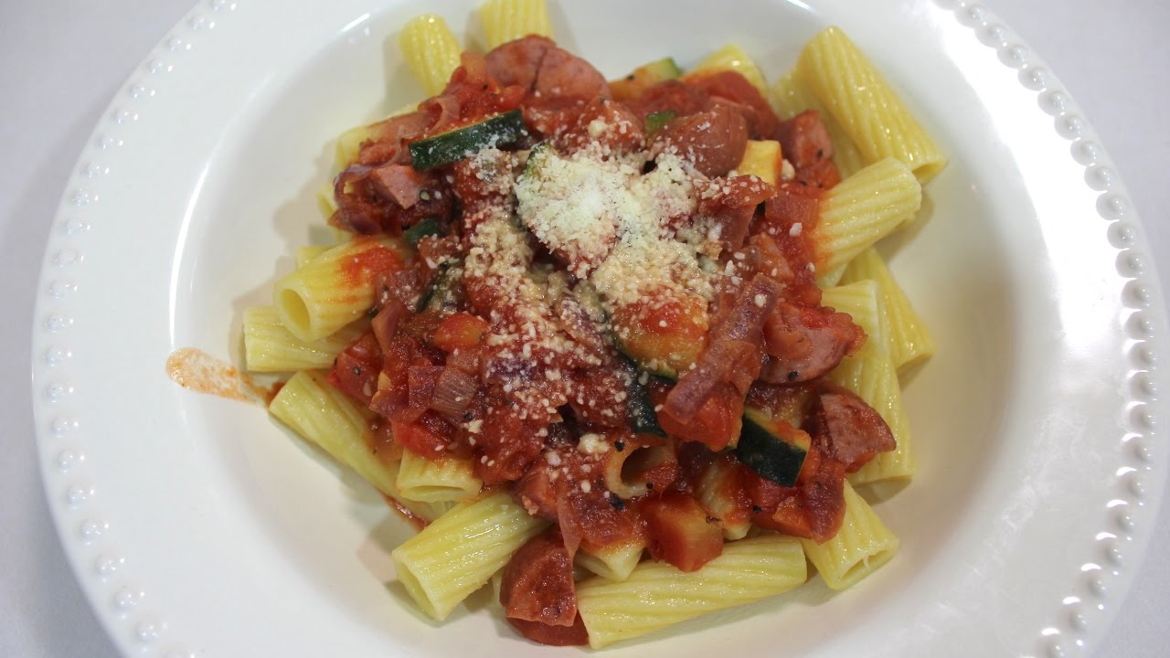 Rigatoni Pasta With Sausage and Zucchini: Easy Pasta Recipes Rigatoni Pasta With Sausage and Zucchini: Easy Pasta Recipes