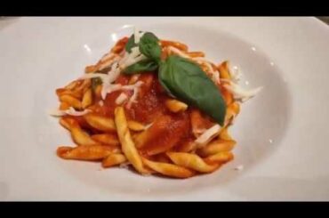 Restaurant Review #10: Napule e - Milan, Italy