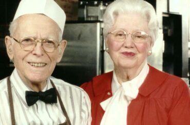 Episode 2919.1 | Varallo's Chili Parlor & Restaurant | Tennessee Crossroads