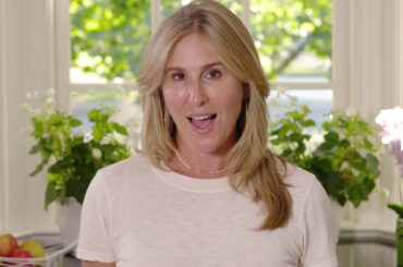 Book Trailer 2019 for Meal and a Spiel: How to be a Badass in the Kitchen by Elana Horwich