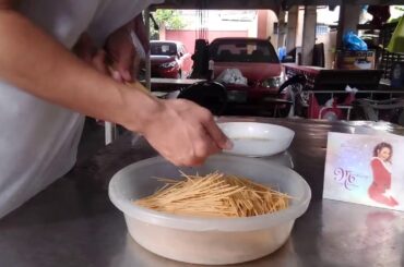Cutting & Cooking The The KangKongbonara Pasta For New Years Eve (December 31, 2019)