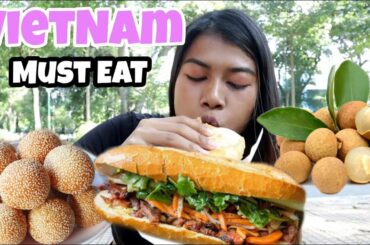 Amazing Vietnamese Street food in Ho Chi Minh City Vietnam