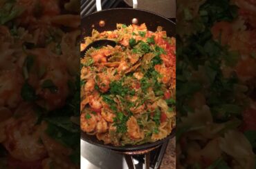 YUMMY! PRESERVATIVE-FREE WILD GULF SHRIMP WITH ORGANIC TRI-COLOR PASTA