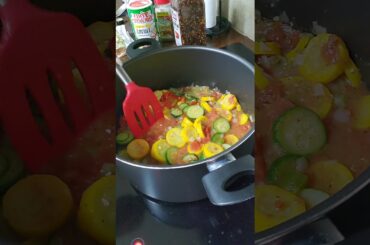 Italian seasoned #ribeye #steak with cheesy parmesan zucchini  pasta!! Ohhhhh sooooo GOOD!!😋😋😋😋