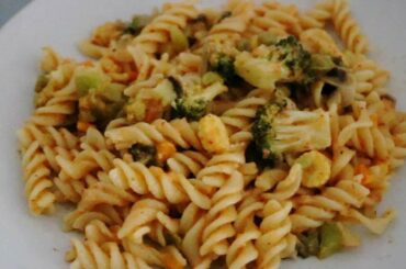 HEALTHY VEG PASTA / QUICK , SIMPLE AND TASTY / INDIAN STYLE PASTA RECIPE / KATHYA-RAMESH VLOGS