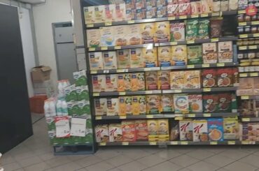 This vedio Visit in italy market in urdu