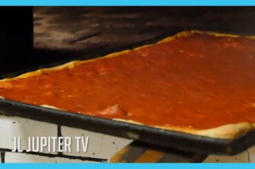 A South Philly Italian bakery thats been around for 4 generations knows how to do pizza!