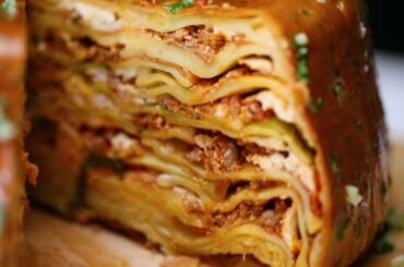 The Perfect Deep-Dish Lasagna Recipe For Your Next Italian Feast!