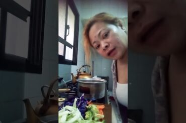 YUMMY CHINESE NOODLES WITH SHRIMPS USING ITALIAN PASTA