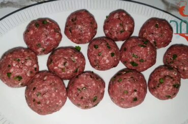 Super easy Italian meatball recipe!