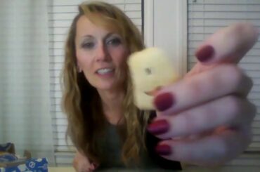 Ep 2 - Yum box review. Tasting treats and food from Poland. Cookies, cakes, chips, snacks.