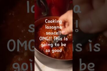 COOKING THE LASAGNA SAUCE!!! OMG!! IT CAME OUT SO GOOD 👍 👍👍