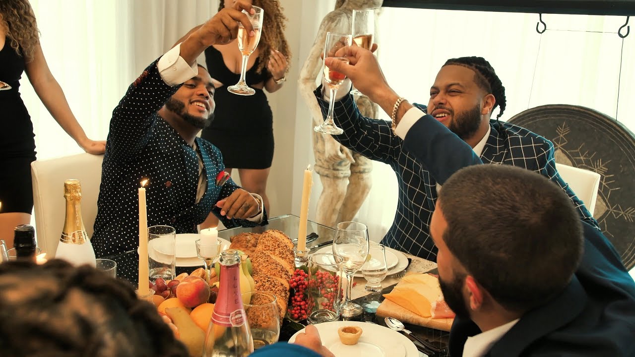 Dinner In Italy (Official Video) Dinner In Italy (Official Video)