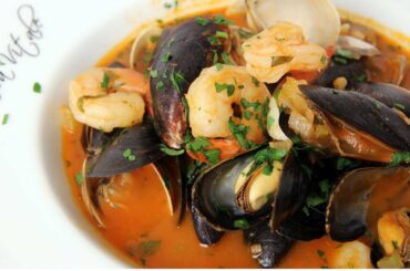 Homemade Cioppino Recipe - Laura Vitale - Laura in the Kitchen Episode 263