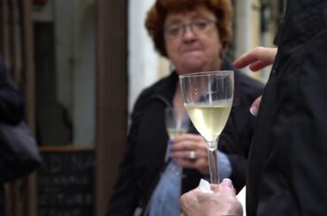 Food and wine walking tour of Verona with your local guide