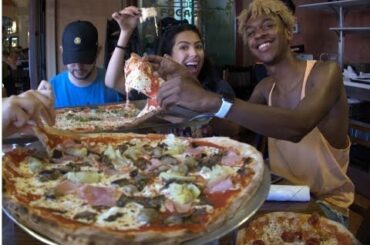 THE WORLDS LARGEST PIZZA!!! ( ITALY)