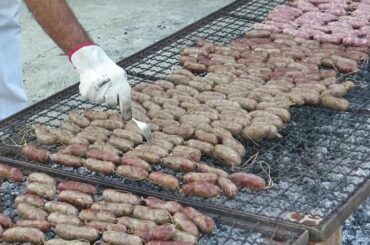 Cooking Lard and Huge Sausages on 5 METRES Long Grill. Italy Street Food