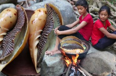 Cooking The large snail with Spicy sauce for Food forest - Cook Big snail and Eating delicious Ep 6