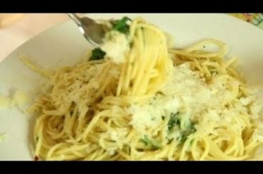 Garlic Spaghetti - Spaghetti Aglio e Olio Recipe - Pasta with Garlic and Olive Oil