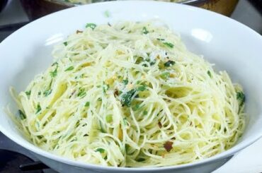 Spaghetti Aglio e Olio Recipe _ Italian pasta dish garlic and olive oil