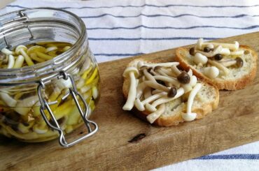 MUSHROOMS in OLIVE OIL  Italian recipe