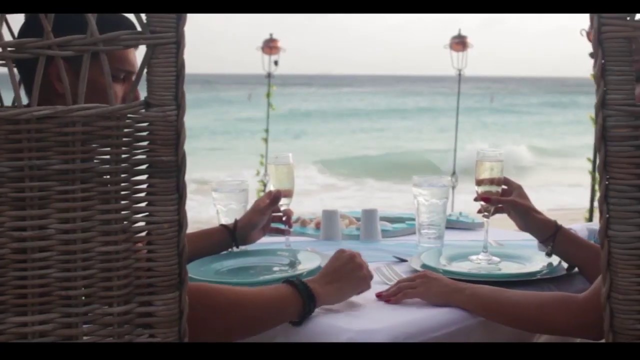 Matthew's Beachside Restaurant – Enjoy the food, the ambiance and the spectacular view. Matthew's Beachside Restaurant - Enjoy the food, the ambiance and the spectacular view.