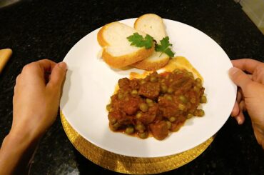 Italian stew beef spezzatino with peas - Cooking Simple Recipes