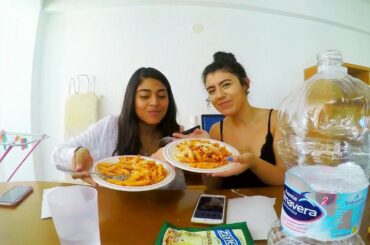 AMERICAN GIRLS TRY ITALIAN PASTA BOLOGNESE - REACTION