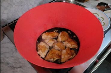 Chicken Cacciatore – Frywall Fridays – Classic Italian dish with chicken thighs, tomatoes, and wine