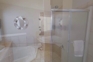 128 Reichert Dr - Fabulous Bungalow looking onto golf course!