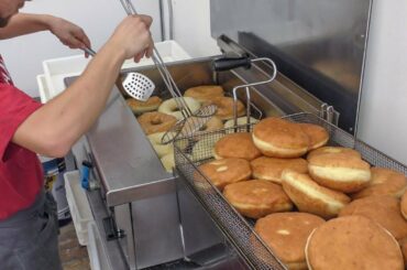 Best Italian Fried Pastries. Street Food from South of Italy