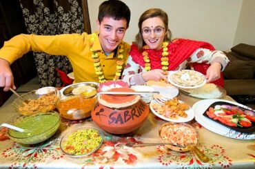 Home-Cooked Indian Food in Delhi, India!! MOM'S RAJMA + LOVELY Family Food in India!