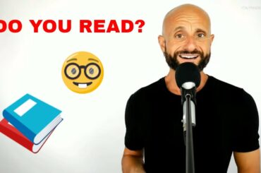 Most Popular Italian Books in Italy - Italian Listening Practice [video in italiano]