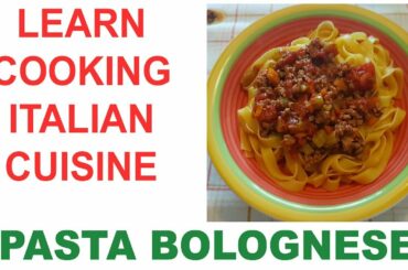 ITALIAN CUISINE 🇮🇹 Pasta Bolognese (with minced meat and green peas)