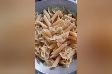 How to cook pasta arabic style with cooking cream and paste