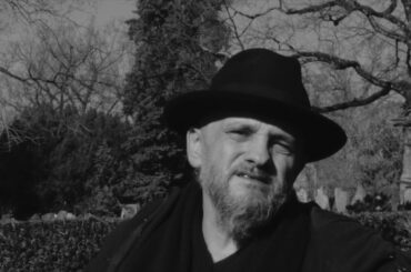 Behind Bars - Surviving the hell of Naples