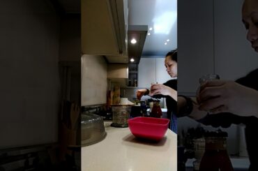 Cooking italian pasta sauce