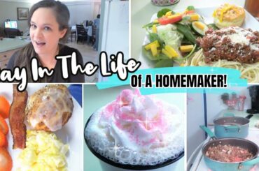 DAY IN THE LIFE OF A HOMEMAKER | HOMEMADE PASTA SAUCE
